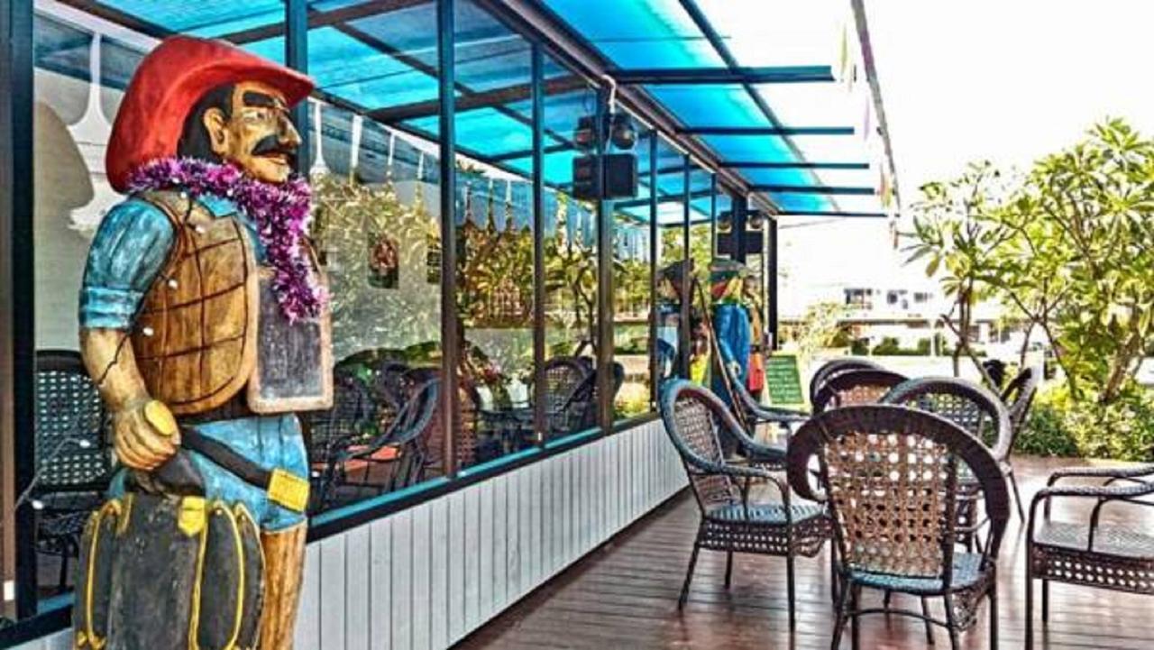 Rinradee Place Buriram Exterior foto