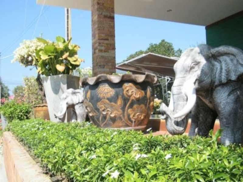 Rinradee Place Buriram Exterior foto